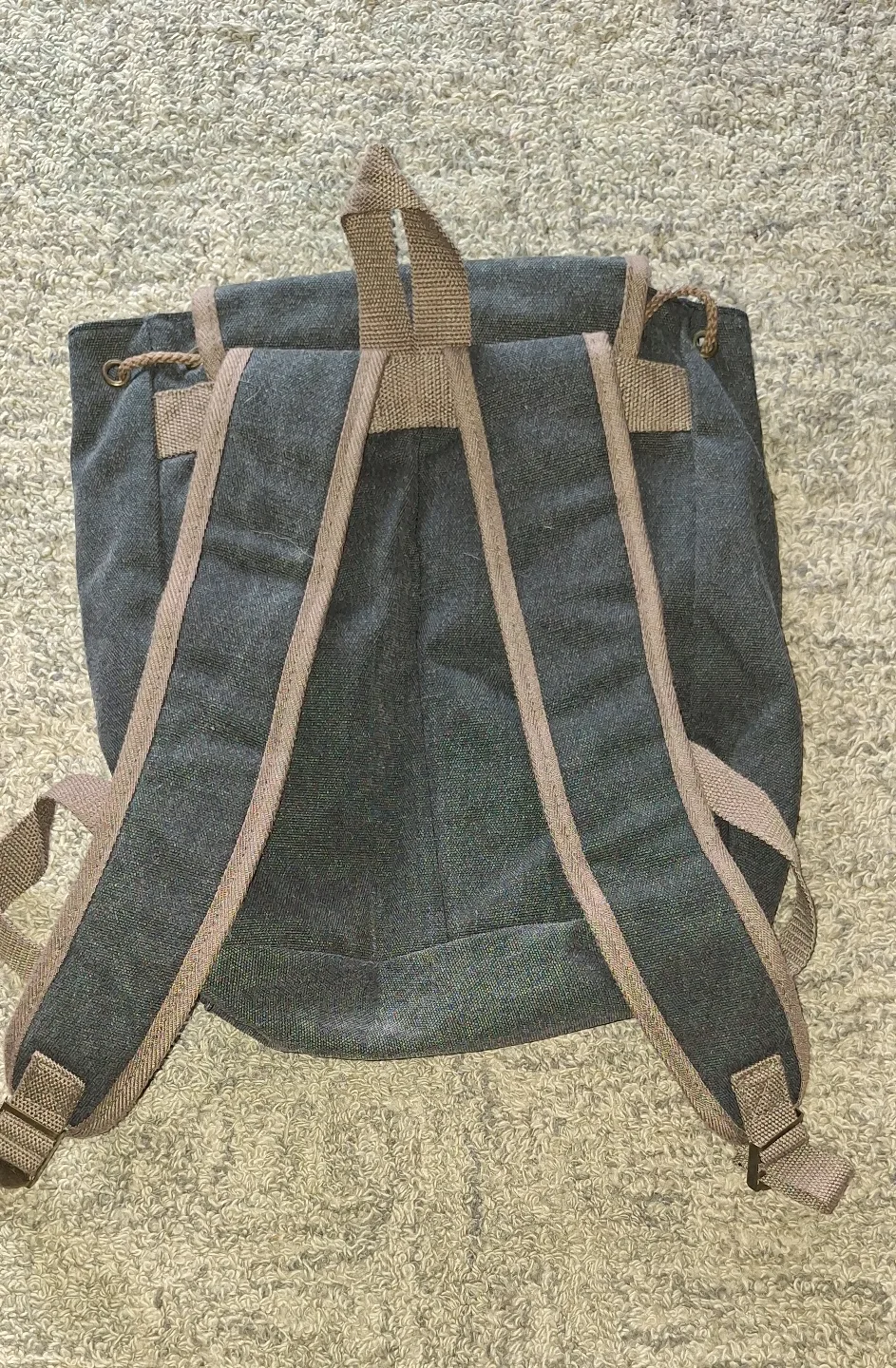 Canvas Drawstring Backpack beaver canoe like new image indicator(2)