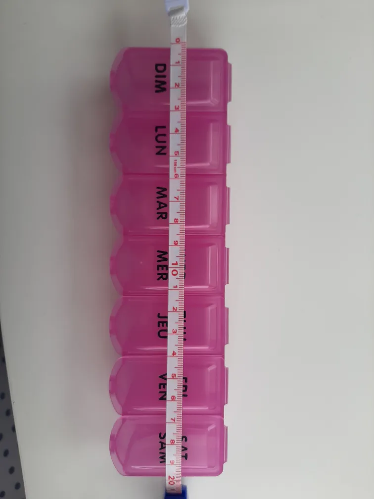 Pink Weekly Pill Organizer image indicator(2)