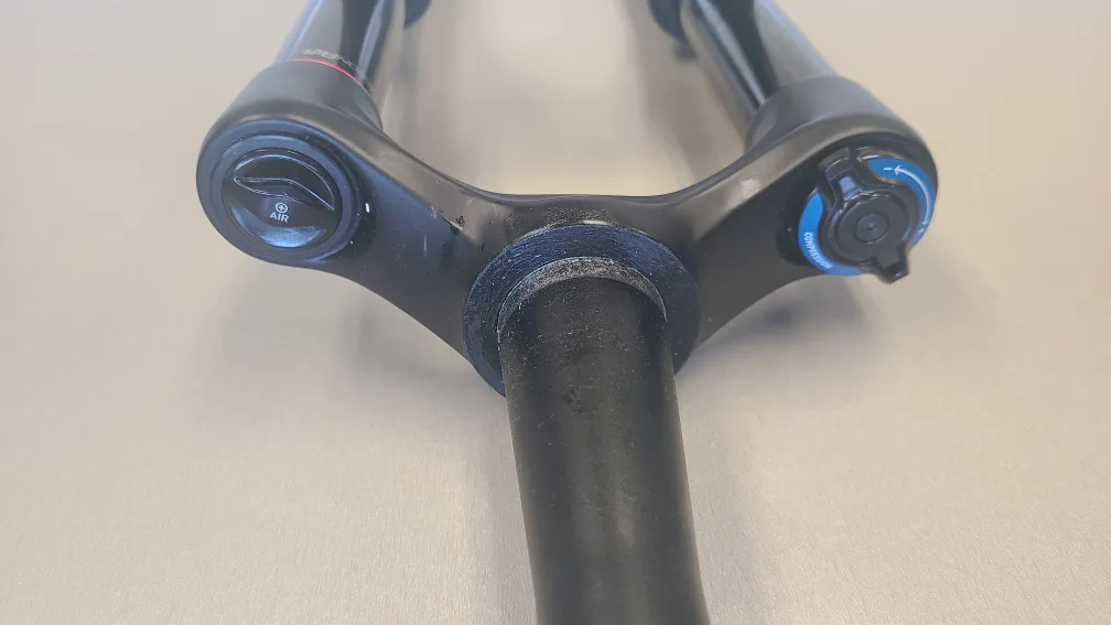 2024 Rock Shox Yari image indicator(5)