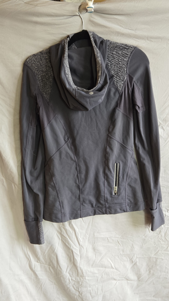Lululemon Hoodie limited edition Size 6 - photo 2