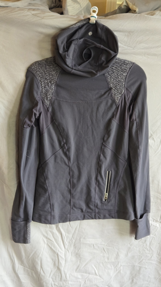 Lululemon Hoodie limited edition Size 6 - photo 3