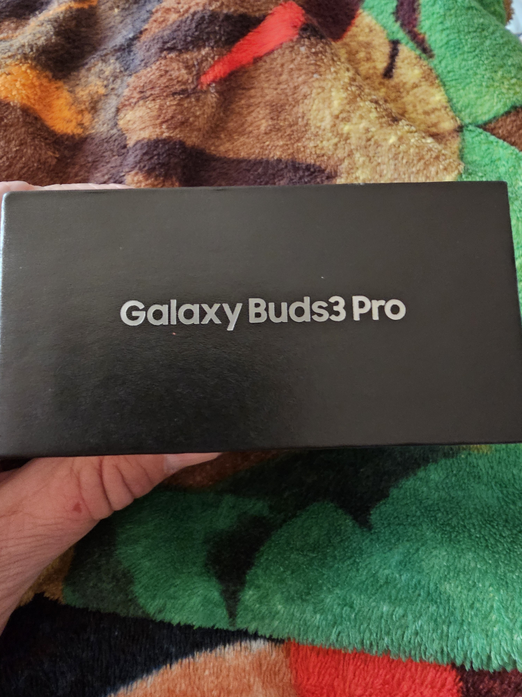 Samsung Galaxy Buds3 Pro... price is firm $200 - photo 2
