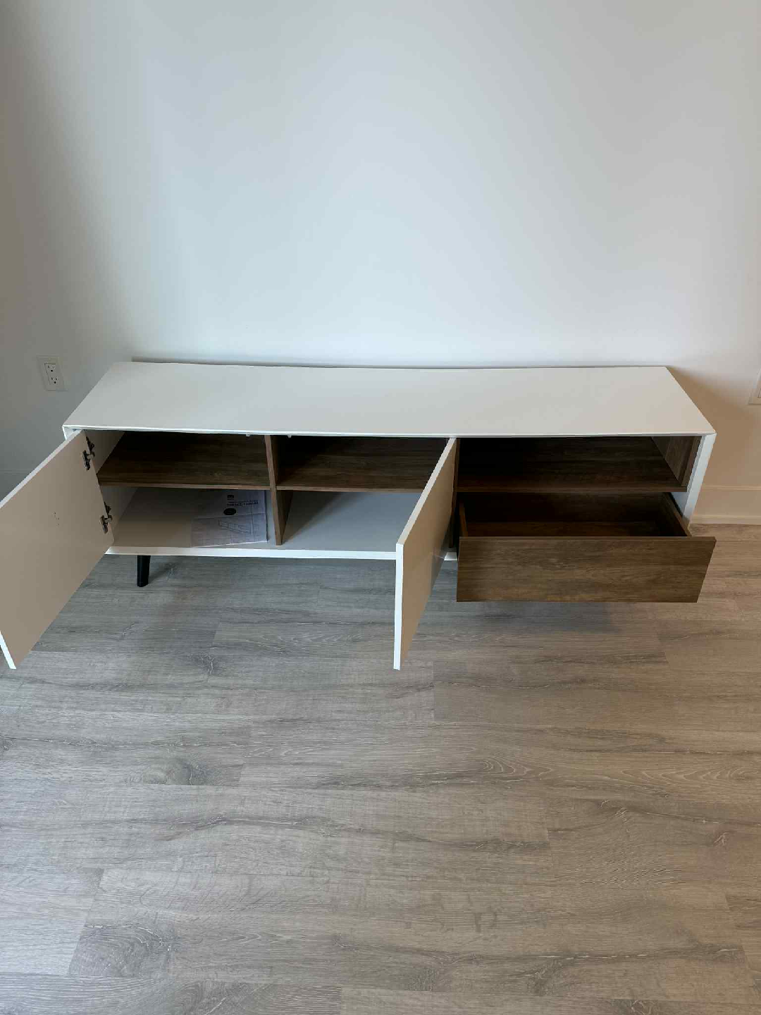 White & Wood TV stand - photo 3