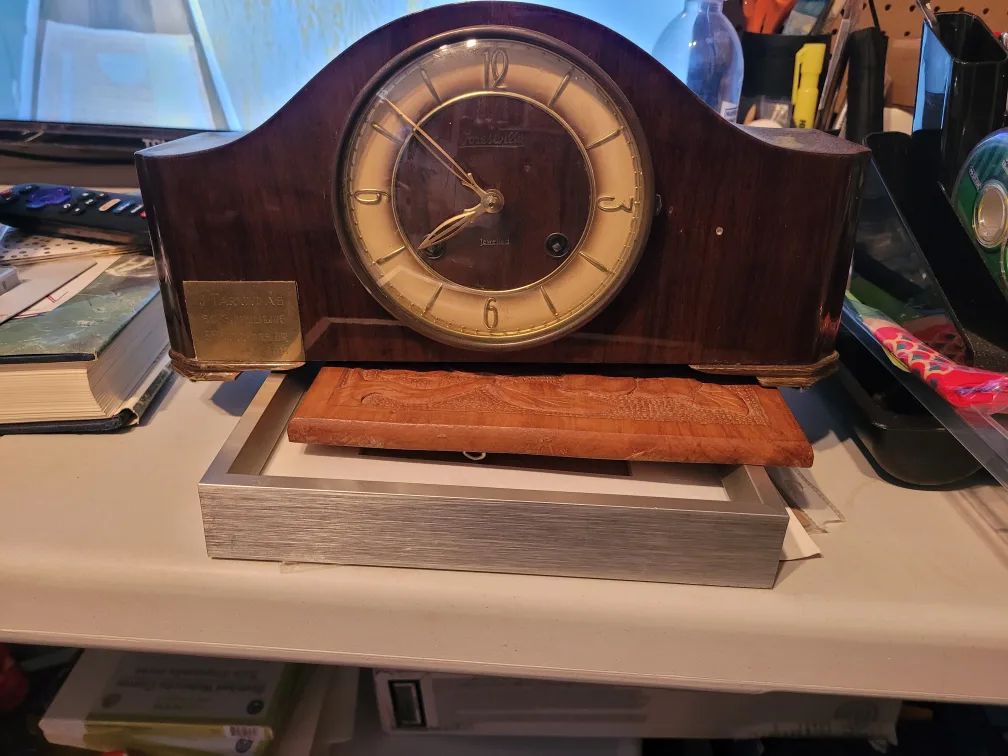 Forestville Mantel Clock image indicator(2)