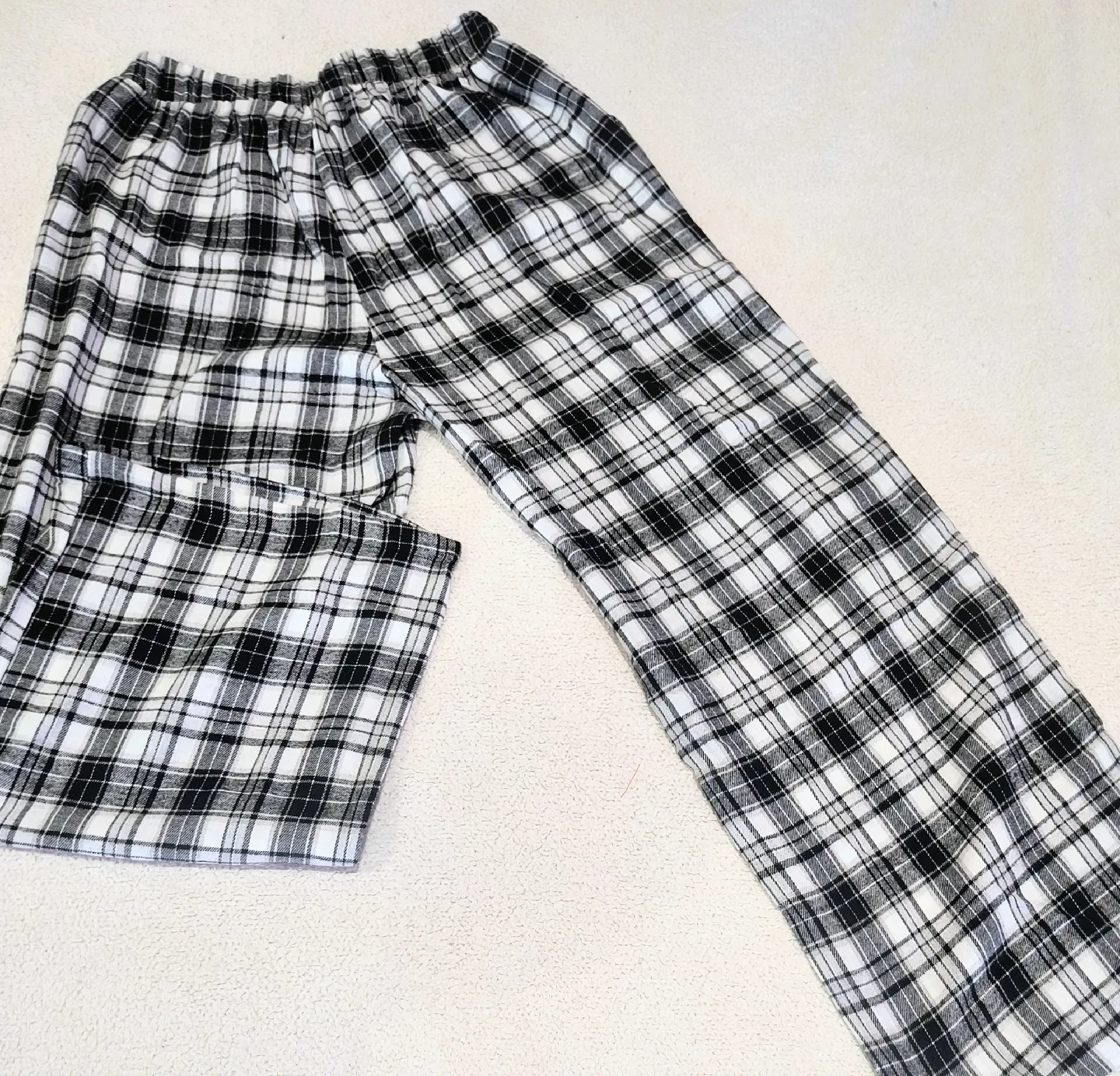Love Poem Black & White Plaid Pajama Pants - Size L image indicator(2)