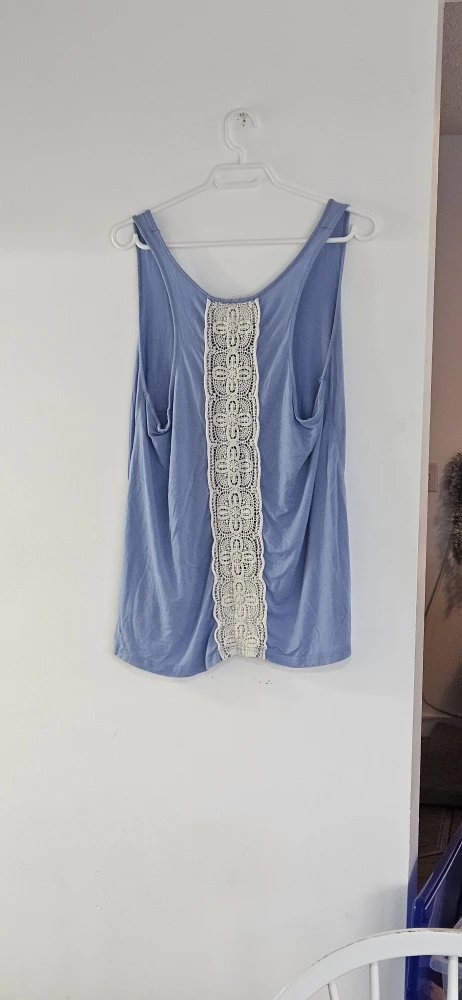 guess tank top size xl - photo 2