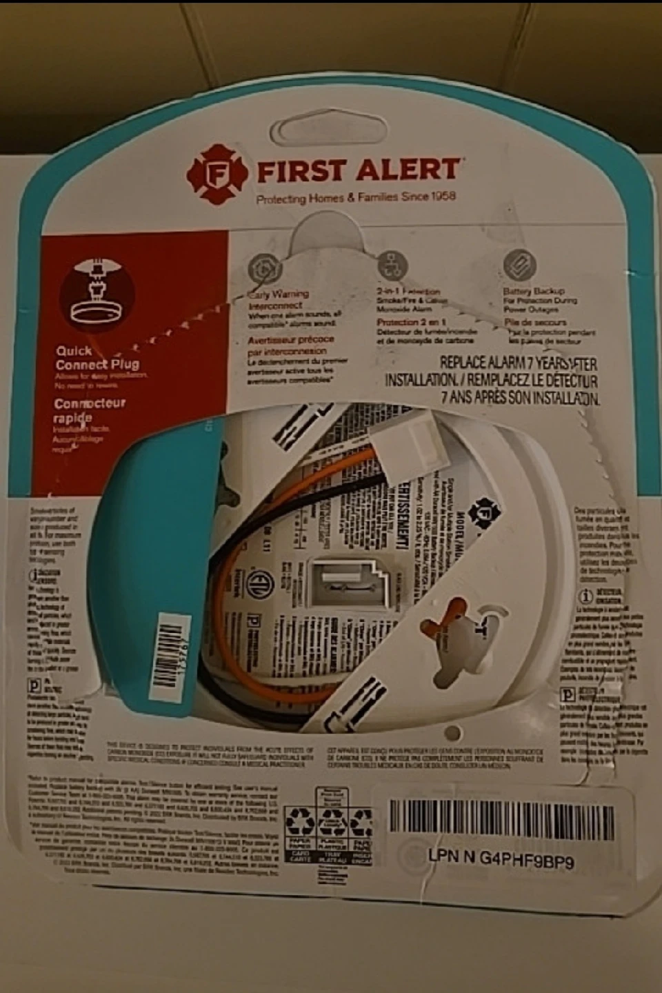 First Alert 2-in-1 Smoke & Carbon Monoxide Detector - photo 2