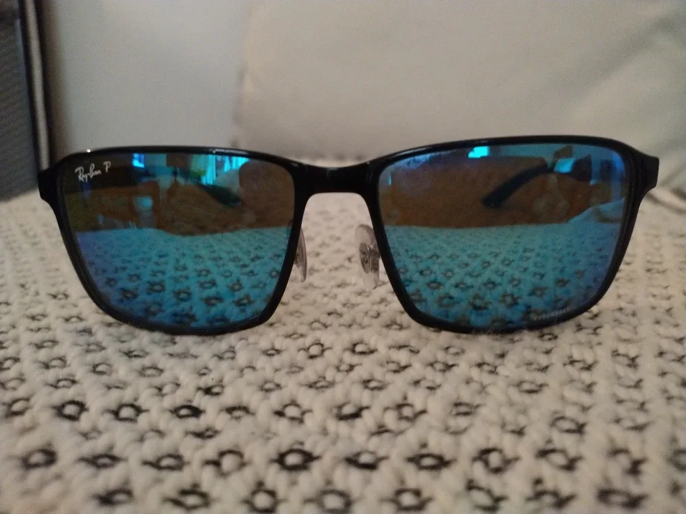 Ray-Ban Men's Sunglasses image indicator(3)