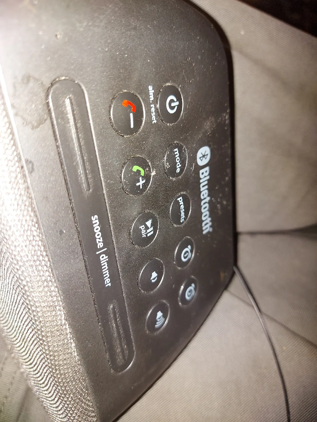 iHome Bluetooth Speaker image indicator(3)