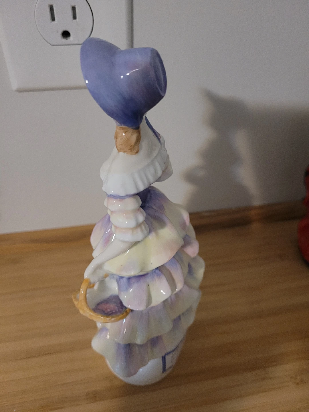 Lenox Figurine - Lavender Lady - photo 2