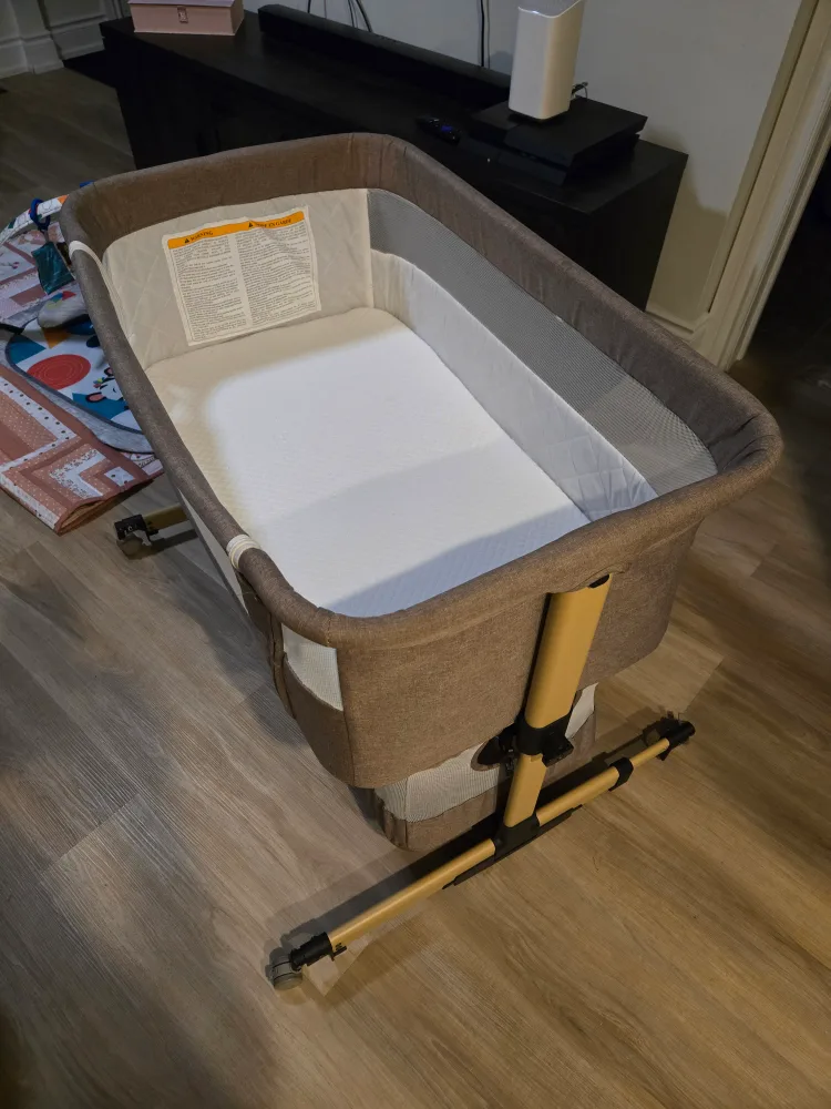 Brown Baby Bassinet - Like New! image indicator(3)