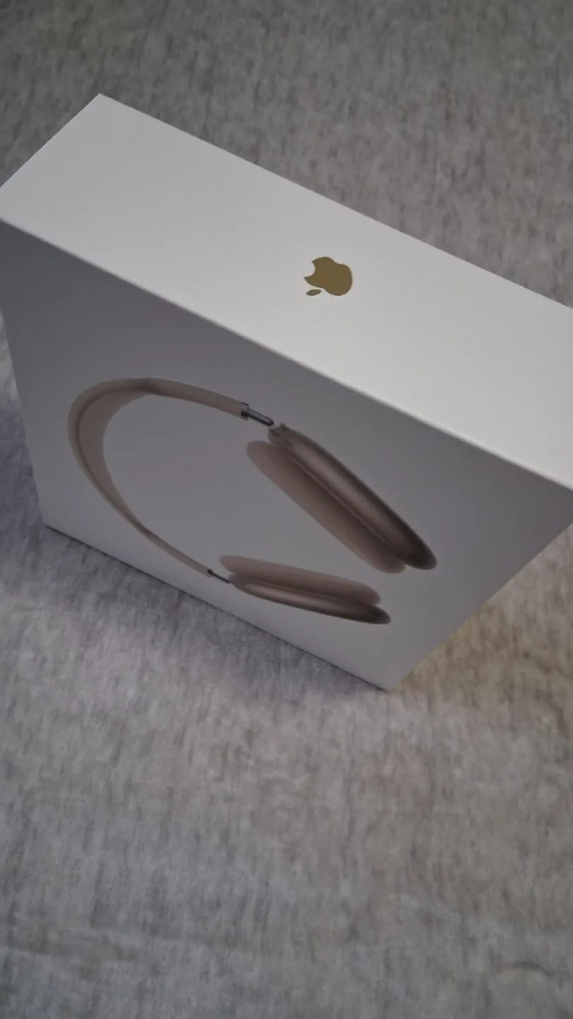 Apple AirPods Max - Brand New in Box image indicator(2)