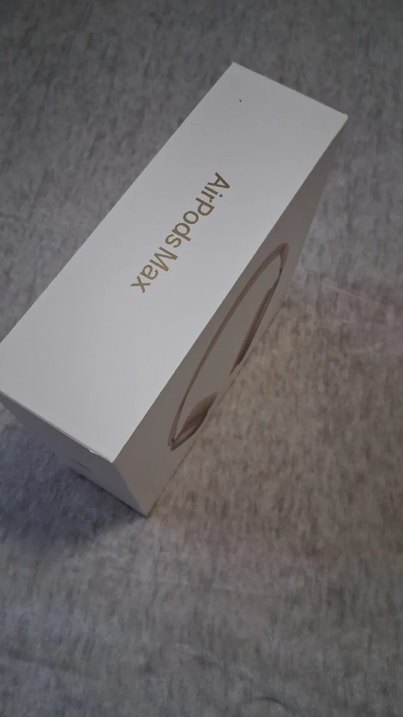 Apple AirPods Max - Brand New in Box image indicator(4)