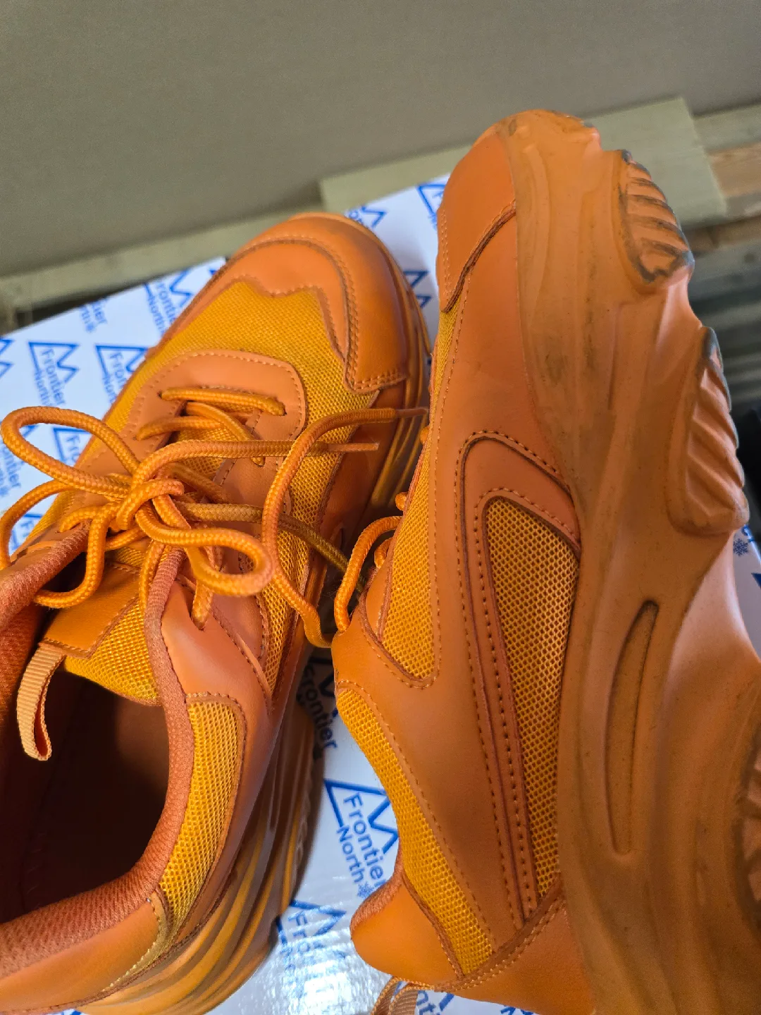 Frontier North Orange Sneakers - US 7.5 image indicator(2)