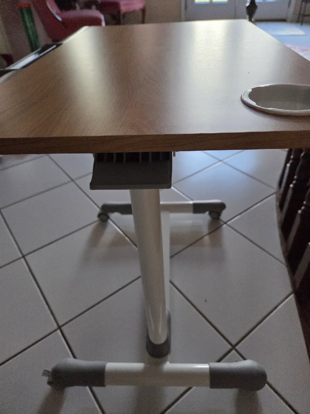 Adjustable bed table
