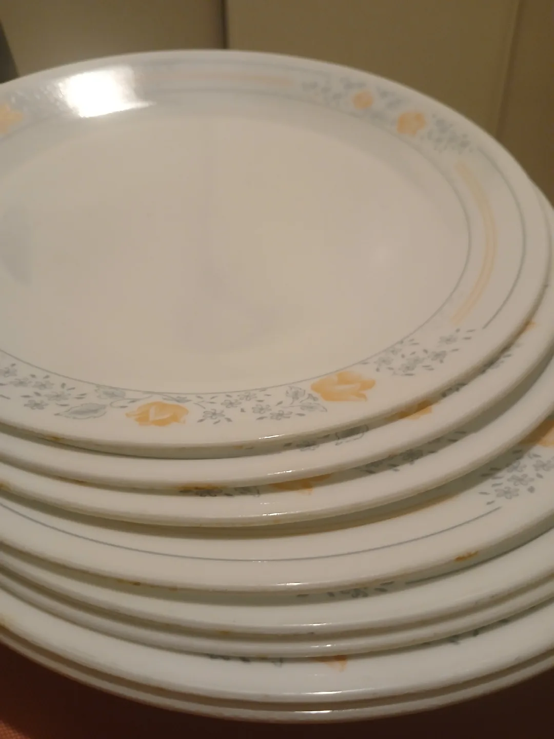 Corelle Dinner Plates thumbnail