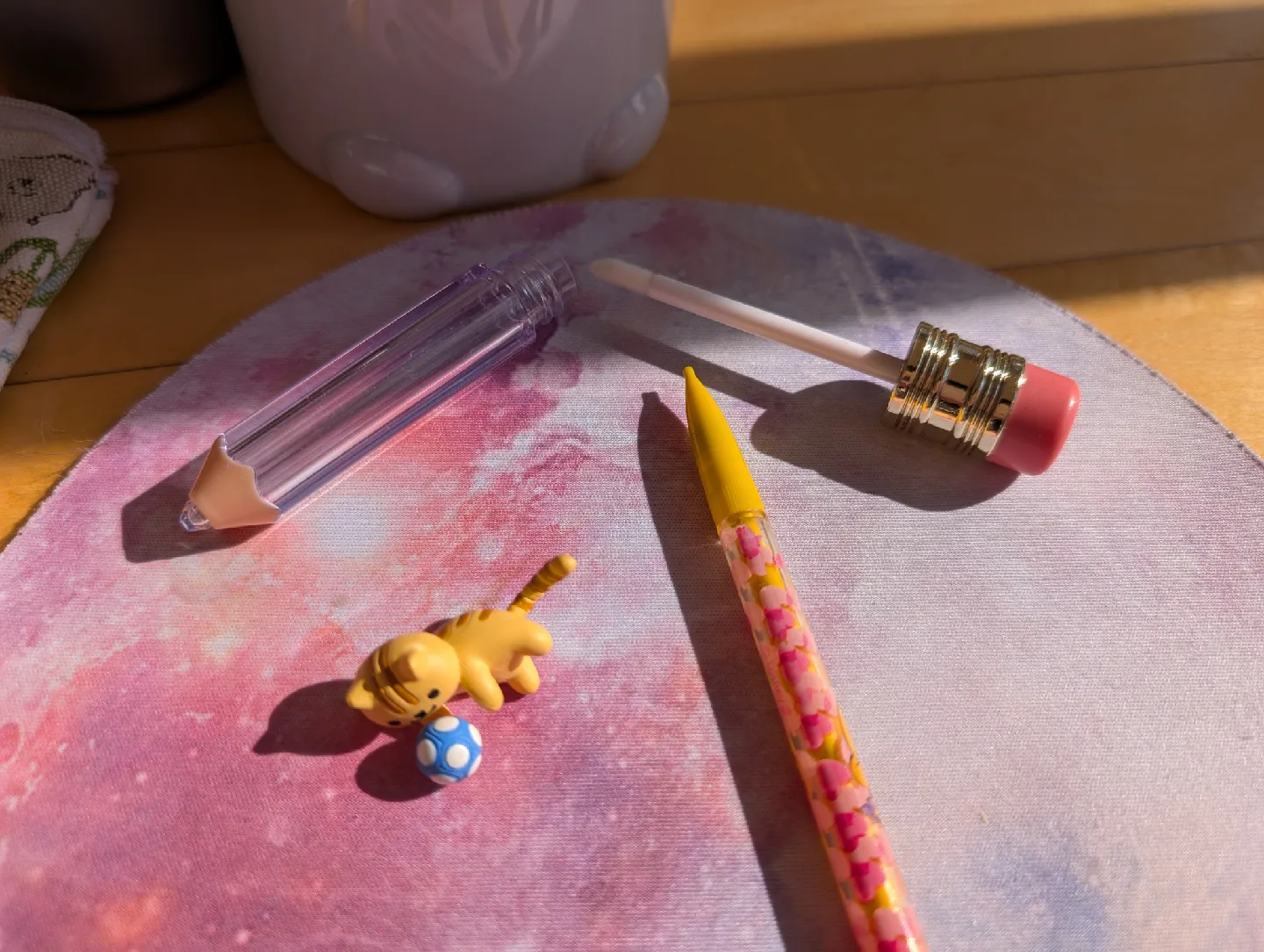 Stationary lot - mouse pad, pencil cup, pencil/make-up cases image indicator(2)