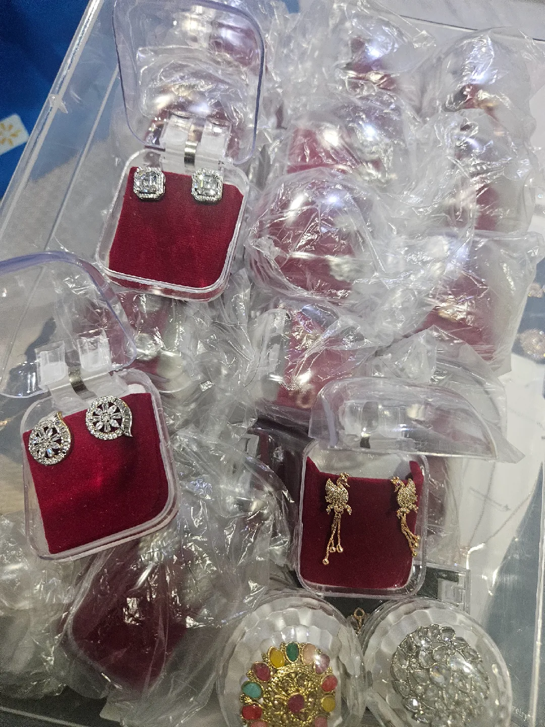 Selection of DC Jewelry jercon Ad stone premium  stuff image indicator(2)