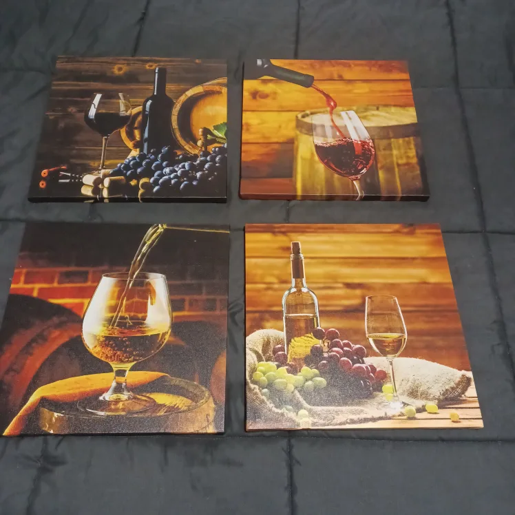 Wine & Grapes Wall Art - Set of 4