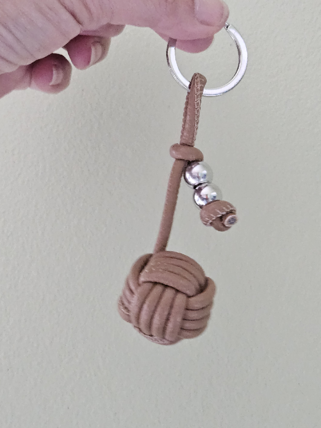 Handmade Leather Knot Keychain - photo 5