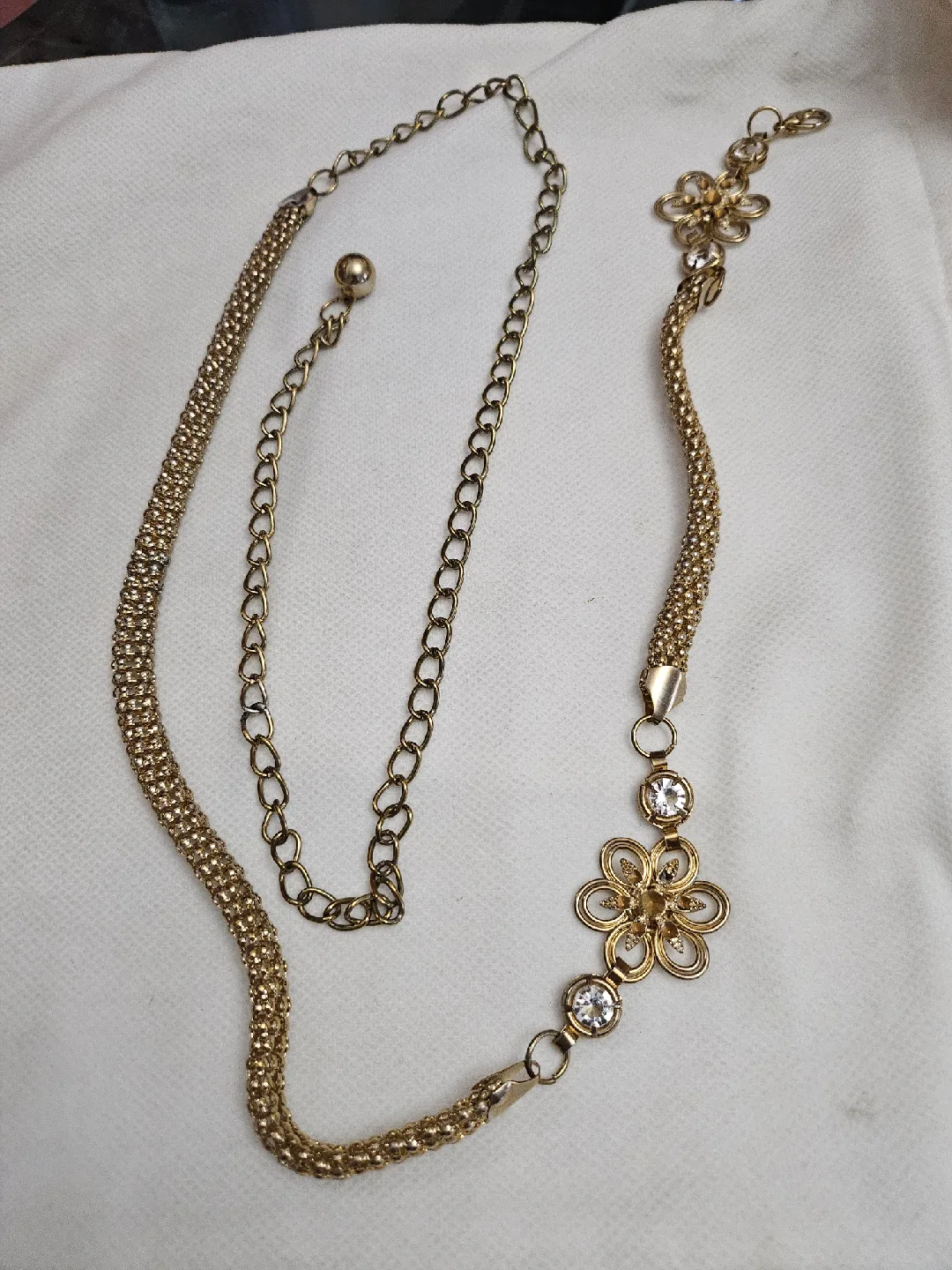 Gold Chain Belt with Floral Details thumbnail