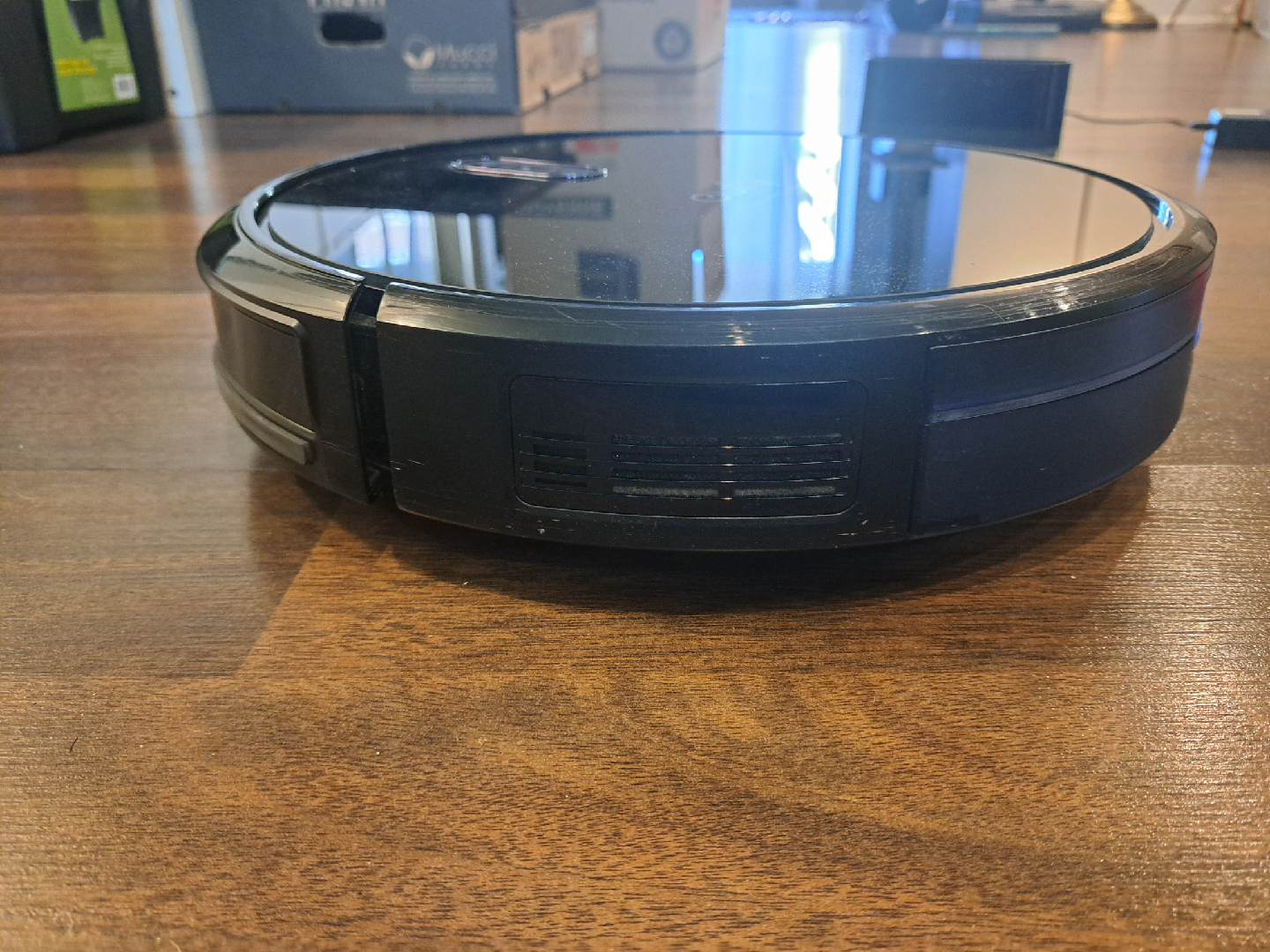 Robot vacuum - photo 4