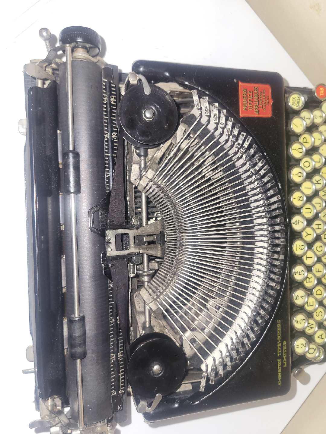 Vintage Remington Typewriter Limited w/ Case - photo 4