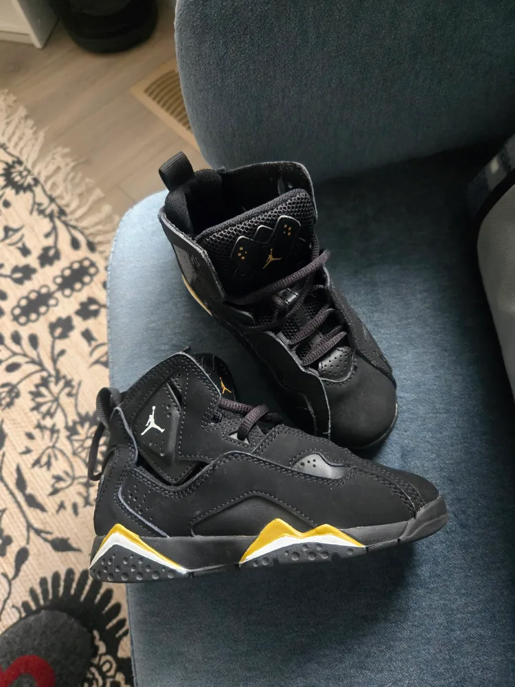 Jordan True Flight Toddler Shoes - Size 11C thumbnail