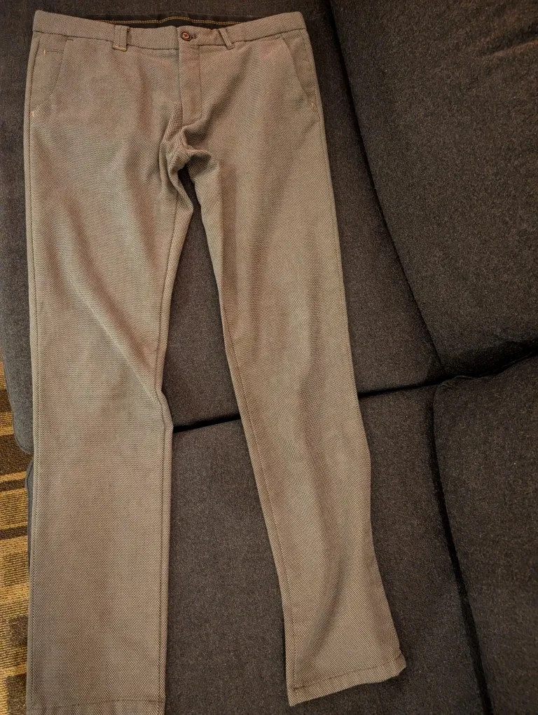 Zara X2 , Parasucco Denim Jeans, Size 32x34 image indicator(6)