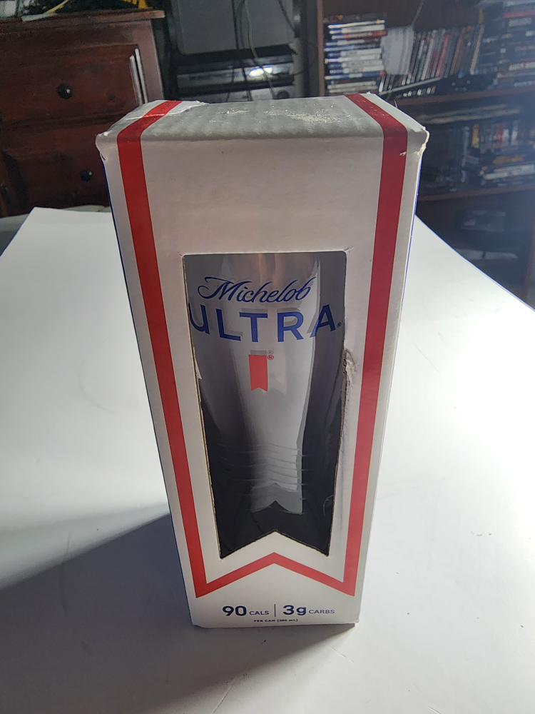 Michelob Ultra Pint Glasses Set - Brand New!