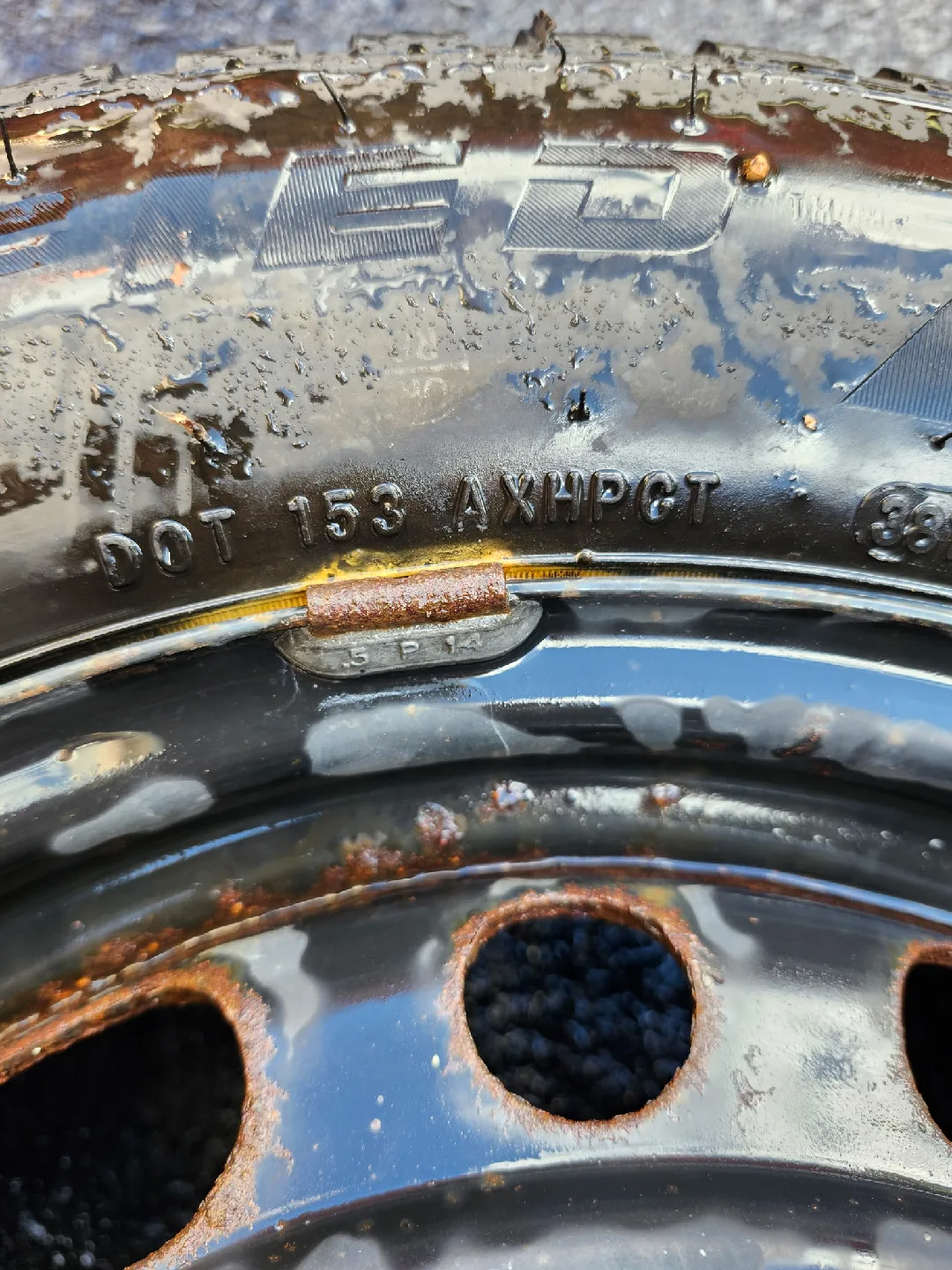 2 Mazda 3 Winter Tires image indicator(4)