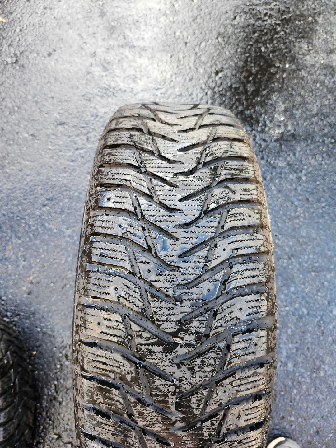 2 Mazda 3 Winter Tires image indicator(5)