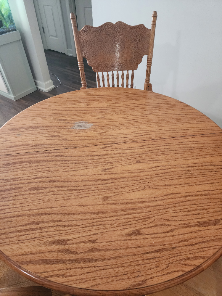 Round Oak Dining Table with Three Chairs - photo 2