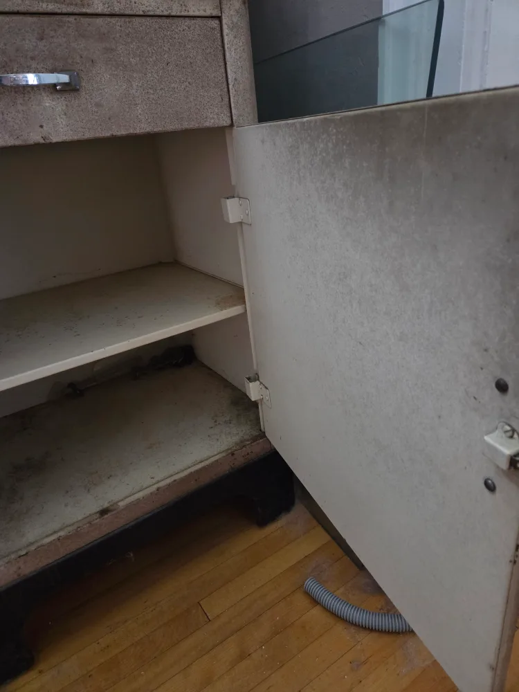 Vintage Metal Medical Cabinet with Glass Door image indicator(4)