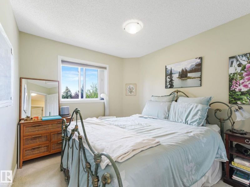 3 bedroom townhouse - photo 3