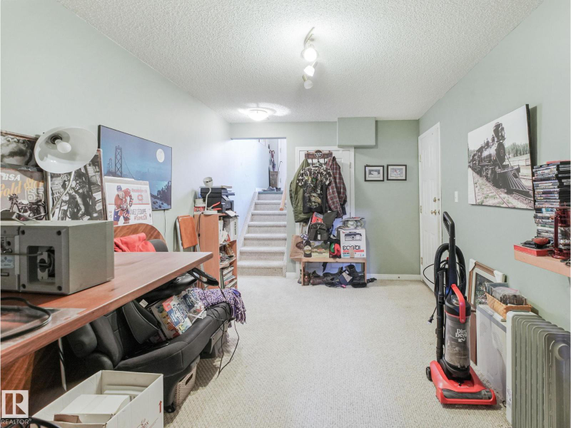 3 bedroom townhouse - photo 4