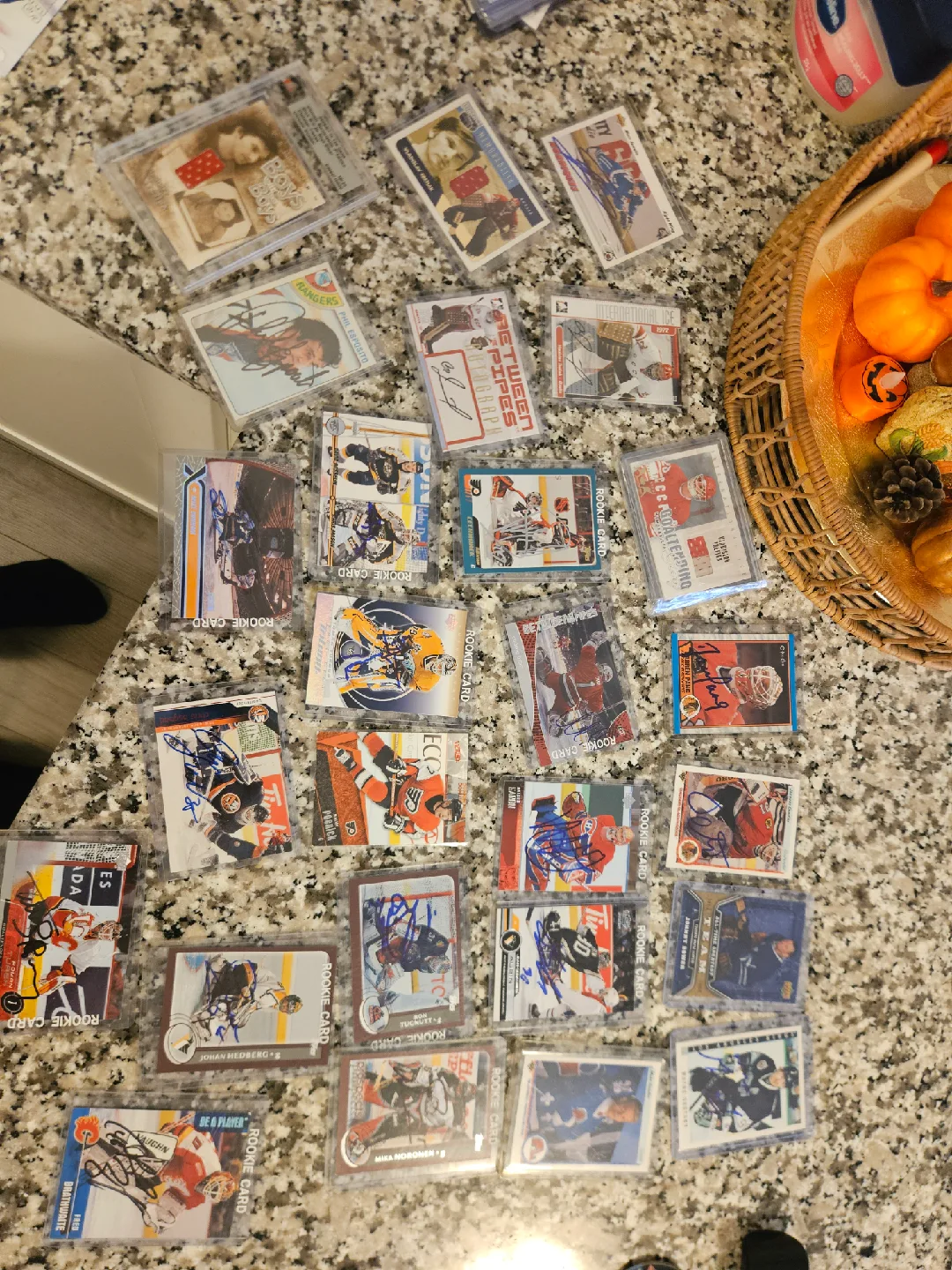 Autographed Hockey Cards - Esposito, Gretzky, and More! image indicator(3)