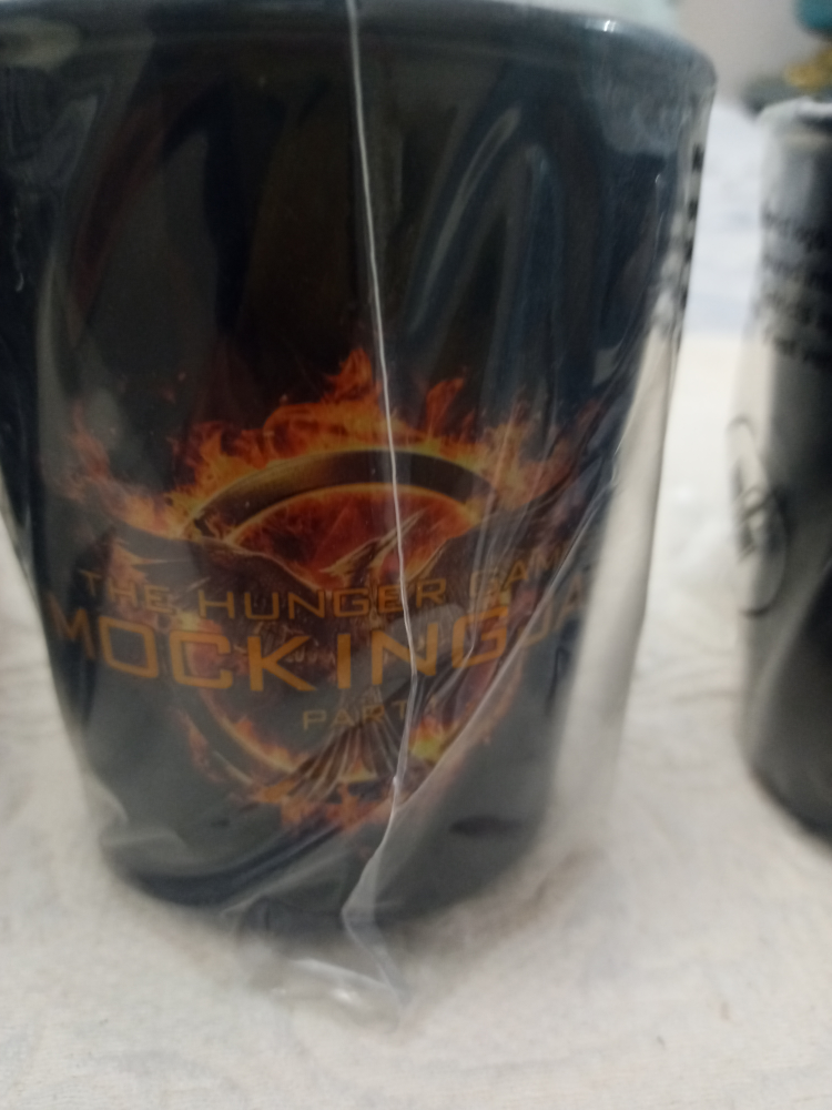 Hunter Games Mockingjay Part 1 Collectable Heat Reveal 5 Mugs - photo 2