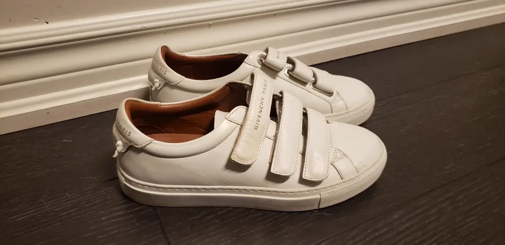 Givenchy White Leather 3-Strap Velcro Low Top Sneakers image indicator(5)