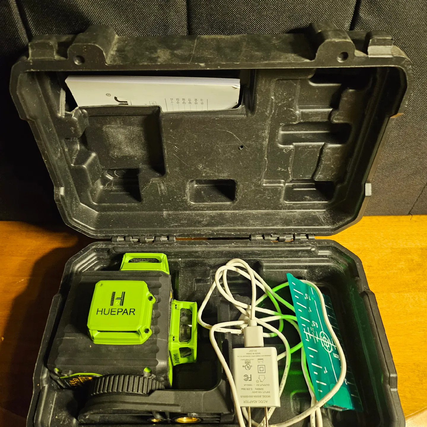 Huepar Laser Level with Case thumbnail
