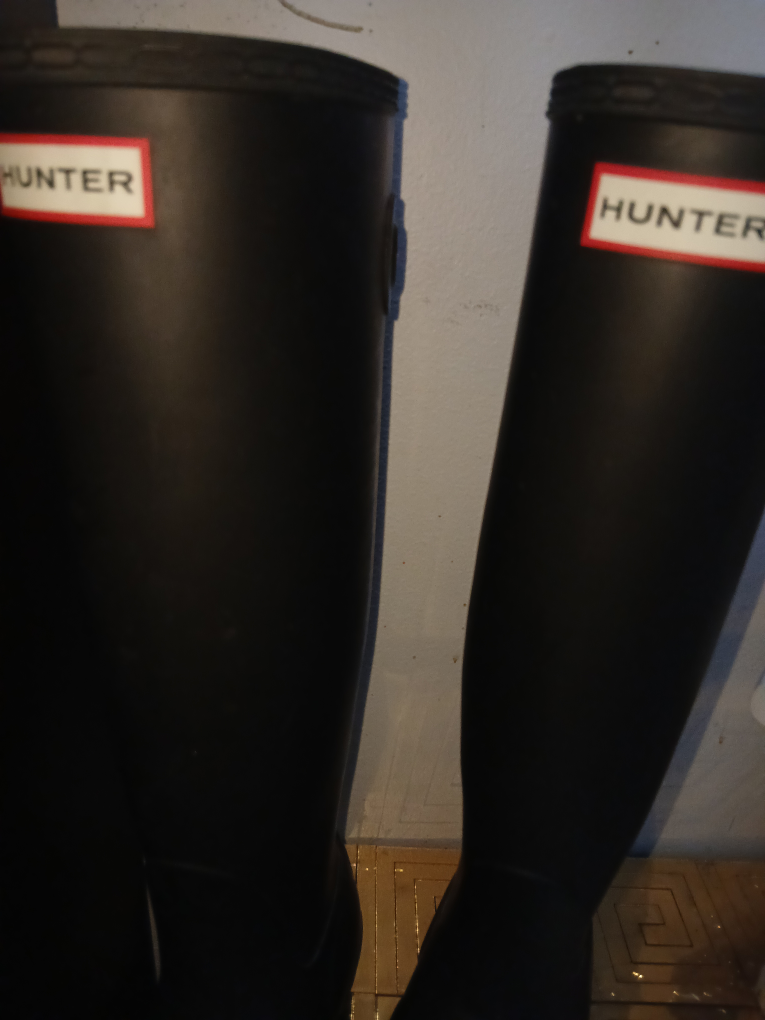 Hunter Black Rain Boots, Size 8 - photo 2