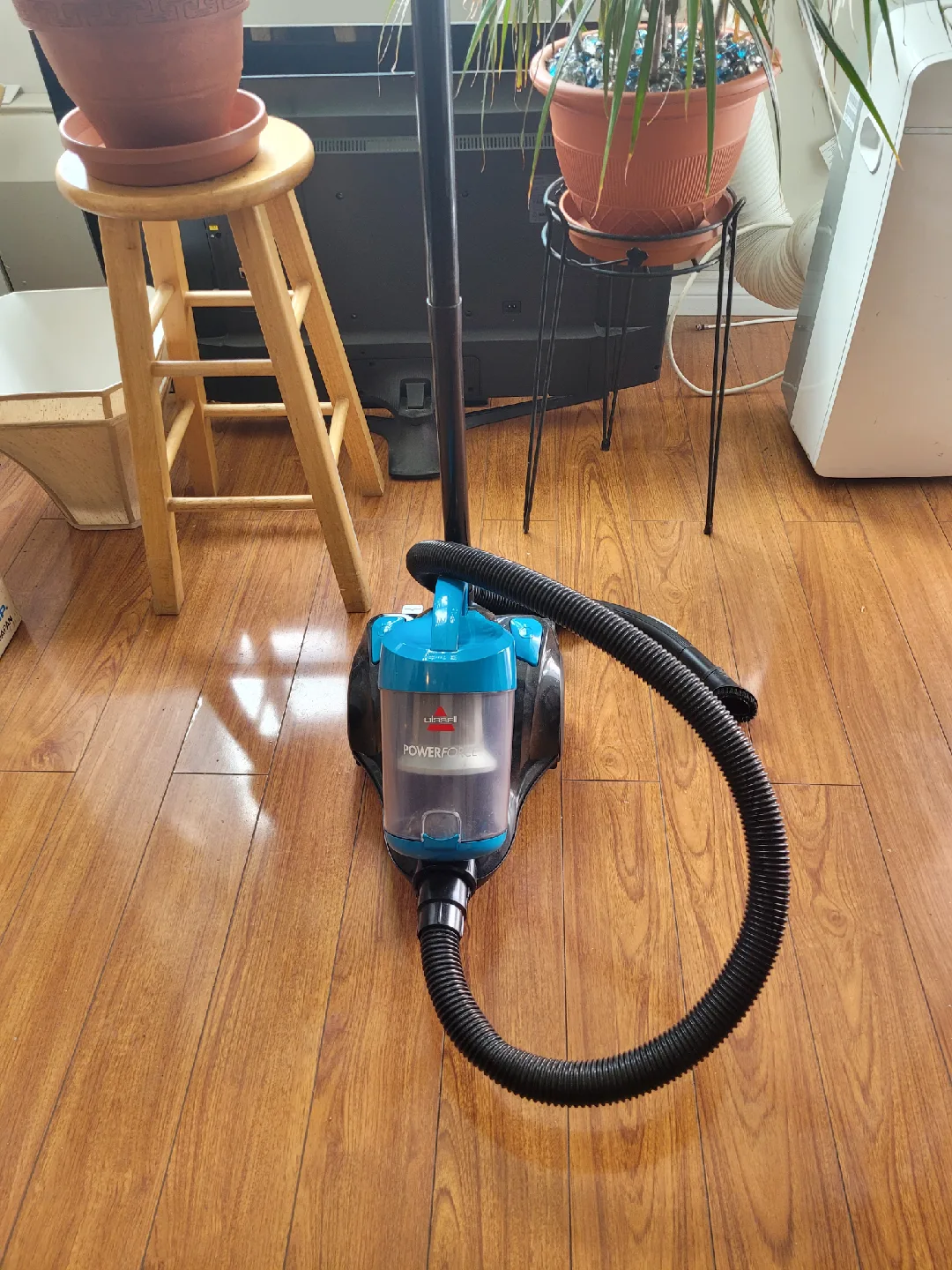 Bissell PowerForce Compact Vacuum thumbnail