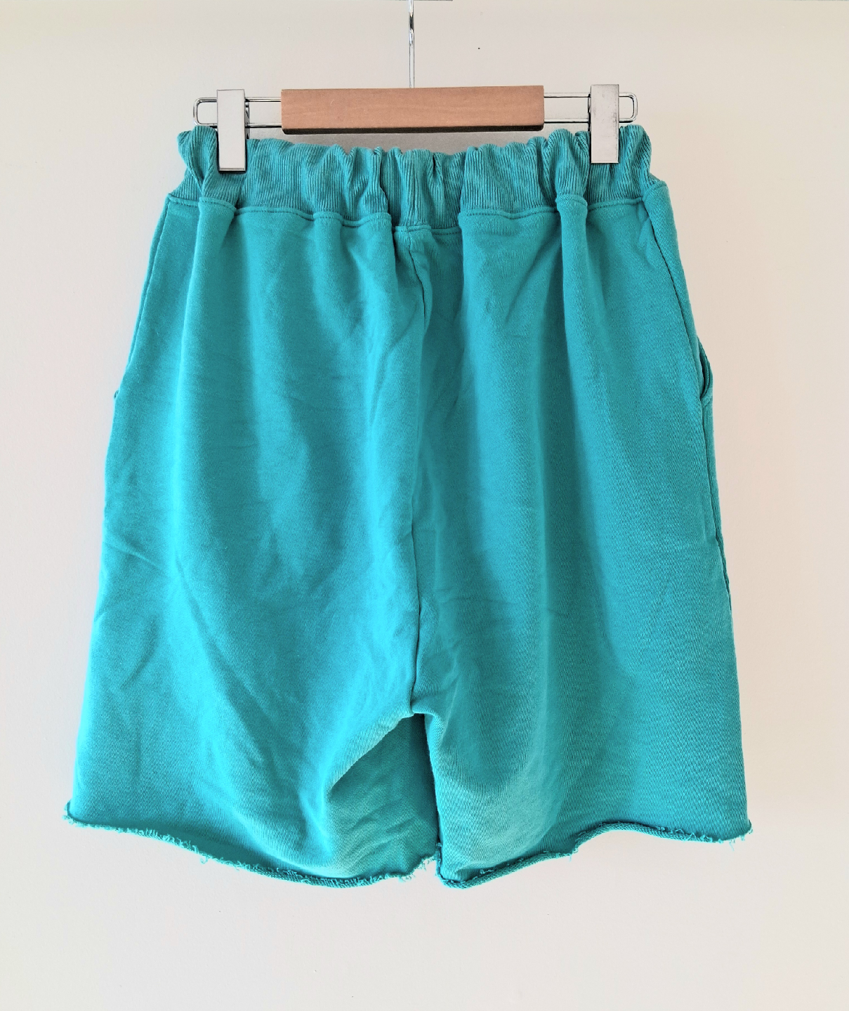 Oversized Top+Shorts, Best Offer 💰 or Trade for Plant Cuttings - photo 5