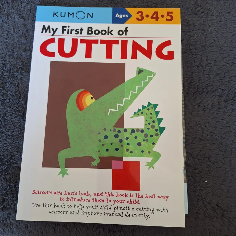 Kumon My First Book of Cutting (Ages 3-5) thumbnail
