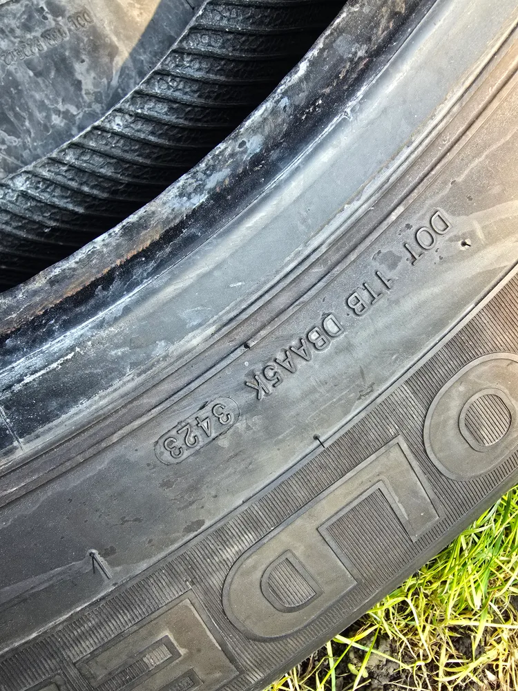 semi truck trailer tires image indicator(5)