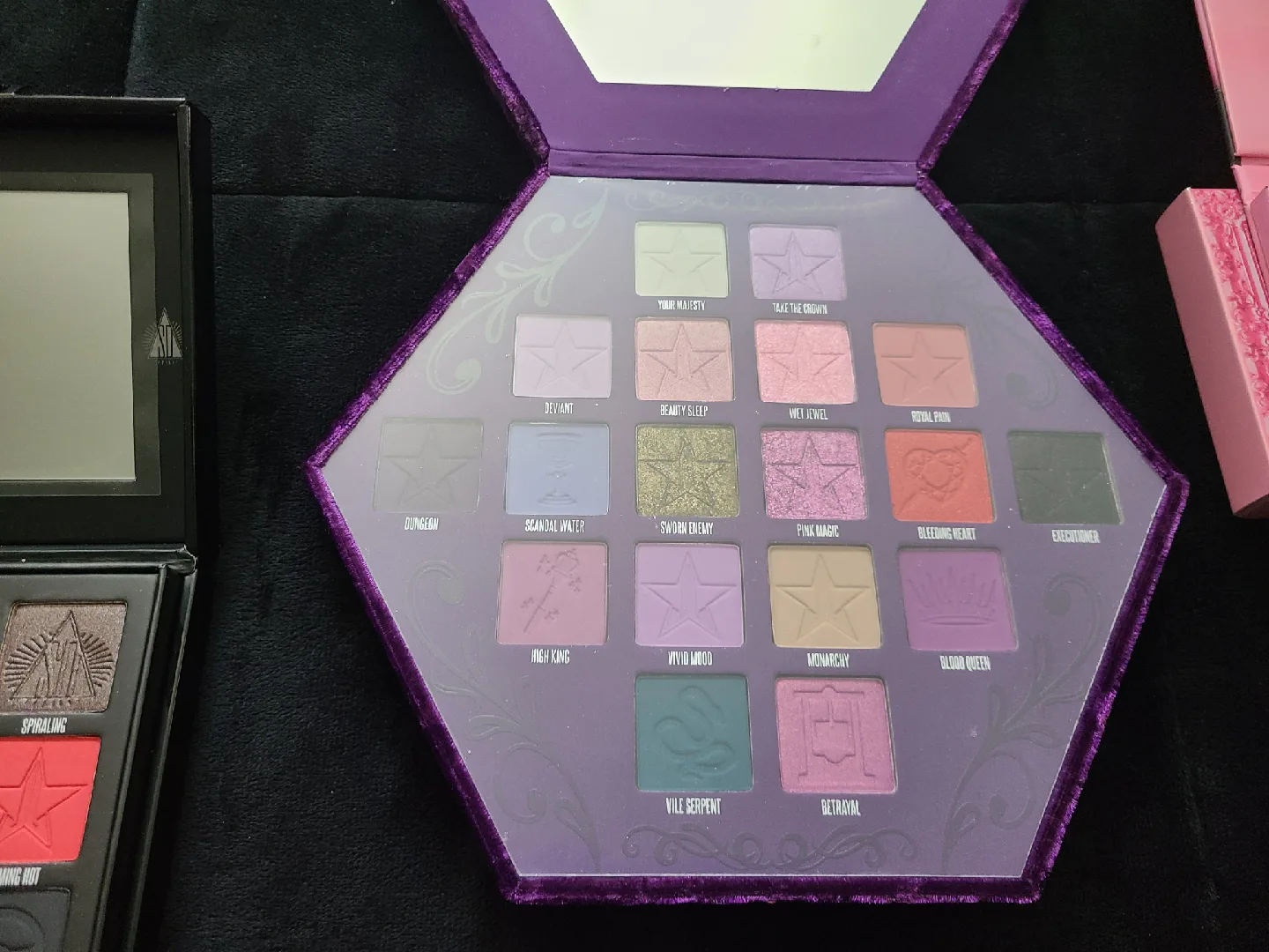 Jeffree Star Cosmetics Eyeshadow Palettes image indicator(8)
