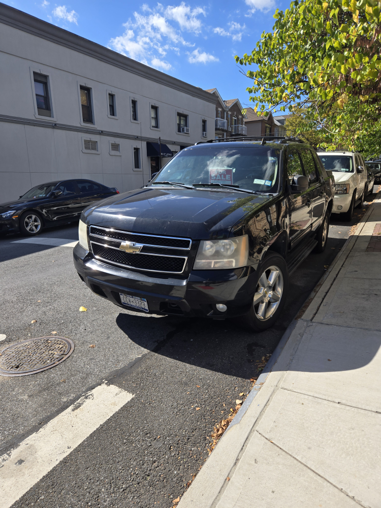 Chevy avalanch  Lt  2011 good condition