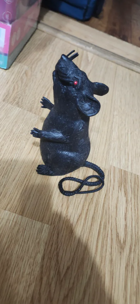 Black  Halloween Decoration 🐀 Rat with Red Eyes Size 6.5" inches image indicator(3)