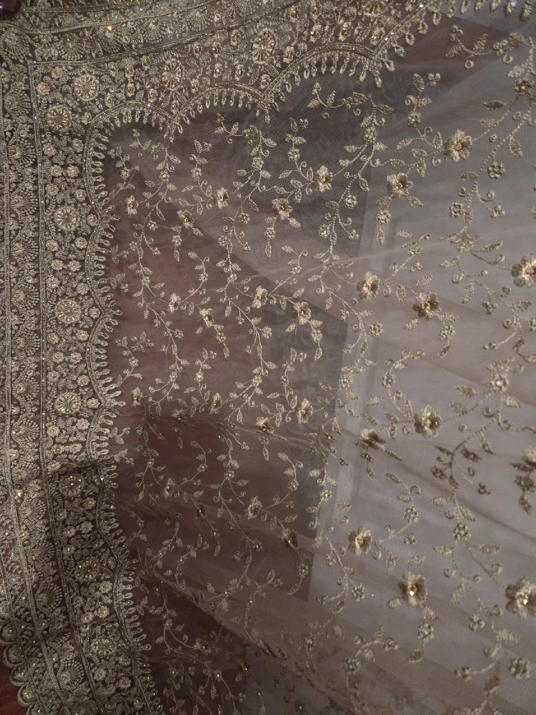 Elegant Golden Embroidered Saree - Party/Wedding Wear image indicator(2)