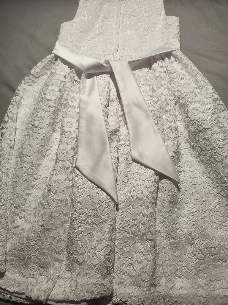 American Princess White Lace Dress - Size 7 image indicator(6)